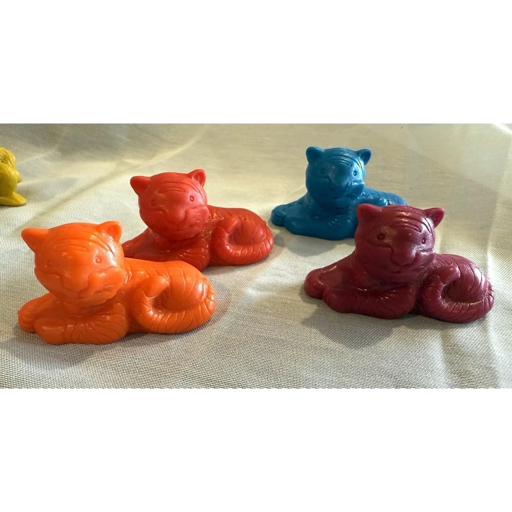 Vintage Lot of 18 Tootsie Toys Zoo Animal Rubber Animal Figures